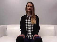 Няшная модель с Праги ебется на кастинге будто дворовая потаскуха